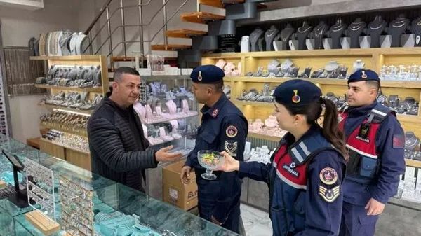 Jandarma, Side Antik Kenti'nde Bayram Ziyaretlerinde Bulundu