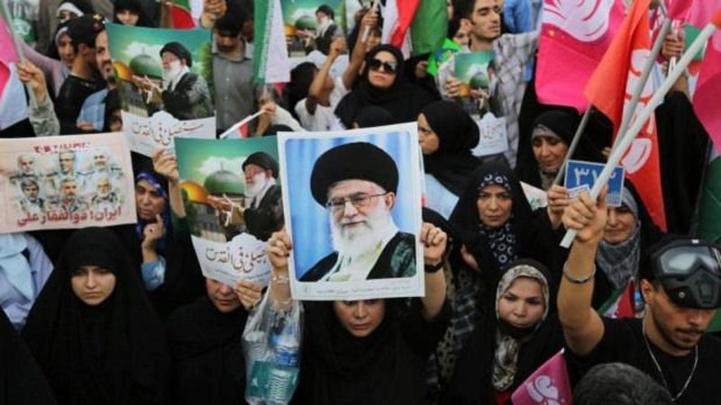 İran Rejiminin Devrilmemesinde Askeri ve Sosyolojik Etkenler Rol Oynuyor