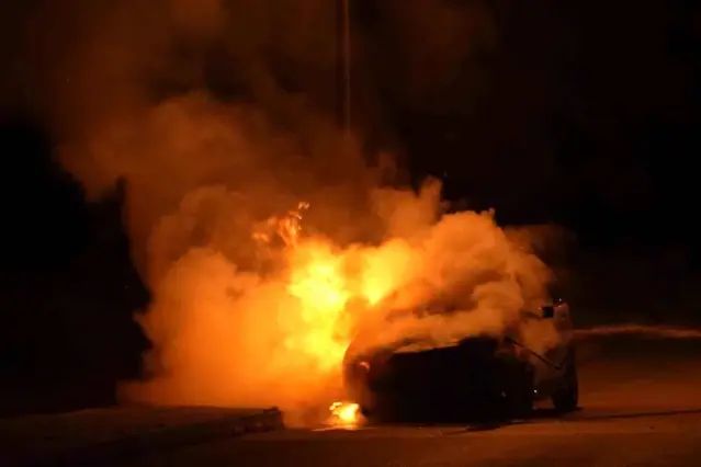 Kırıkkale'de LPG'li Araçta Motor Yangını İtfaiye Tarafından Söndürüldü