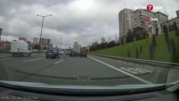 Ümraniye'de Trafikte Makas Atan Sürücü Tartıştığı Kişiye Tokat Attı