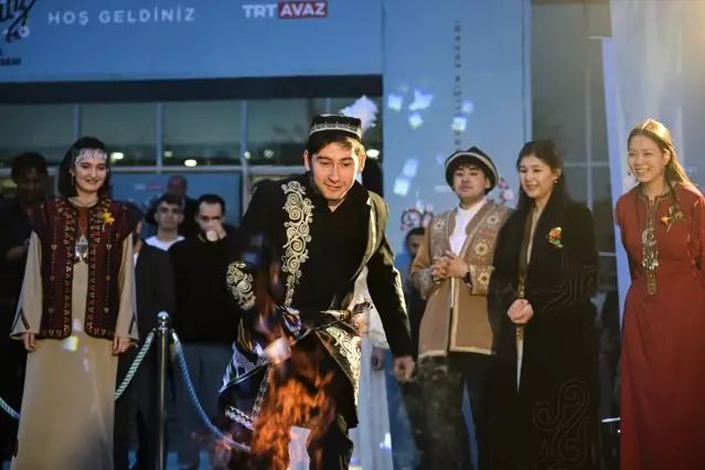 TRT Avaz 17. Yaşını Nevruz Coşkusuyla Kutladı