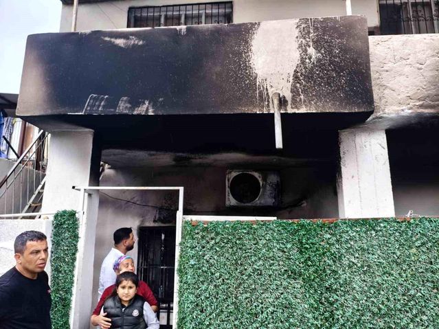 Mersin Tarsus'ta Klima Patlaması Yangına Neden Oldu