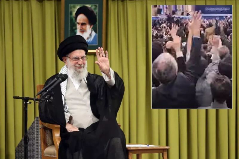 Tebriz'de Hamaney İçin Türkçe Sloganlarla Destek Gösterisi