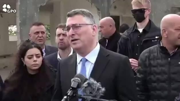 İsrailli Bakan Saar: İran Rejimi Bilinçli Olarak Sivil Halkı Hedef Alıyor