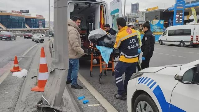 Esenyurt'ta Yağışlı Havada Motosiklet Kazası: Sürücü Hayatını Kaybetti