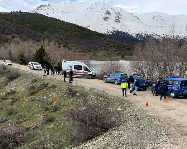 Adana Kürebeli Göletinde Kadın Cesedi Bulundu