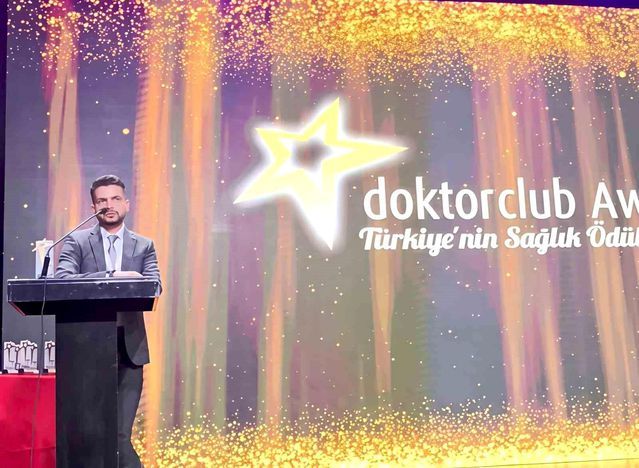 Zekeriya Çetinkaya, Doctorclub Awards 2025'te Yılın Yenilikçi Sağlık Profesyoneli Seçildi