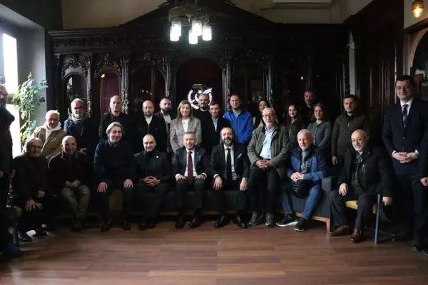 Vali Tahir Şahin, Trabzon Gazeteciler Cemiyeti'ni Ziyaret Etti