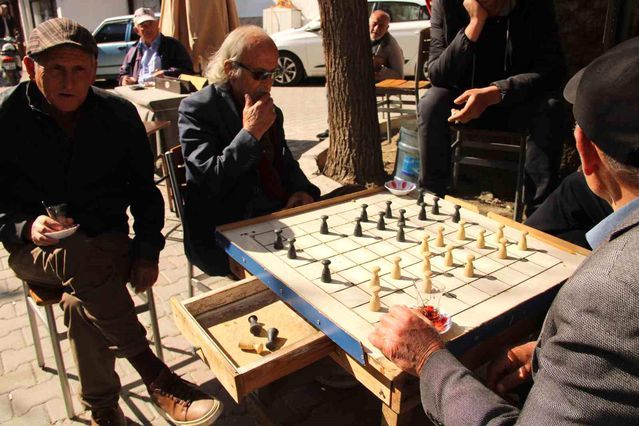 Menteşe Konakaltı'nda Dama Geleneği Canlılığını Koruyor