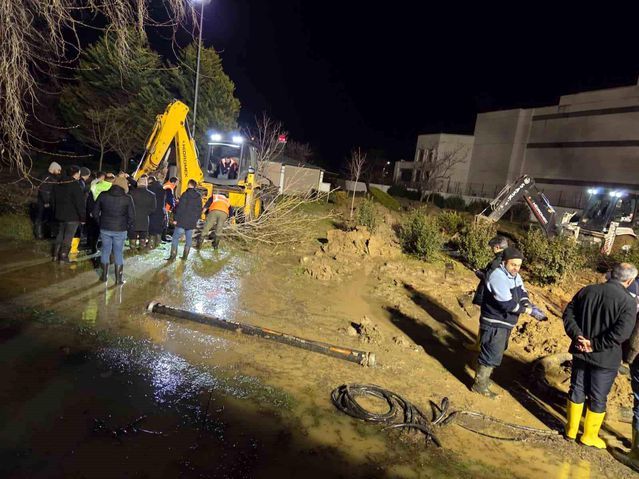 Samsun'da Ana İsale Hattı Patladı, Su Kesintisi Bekleniyor