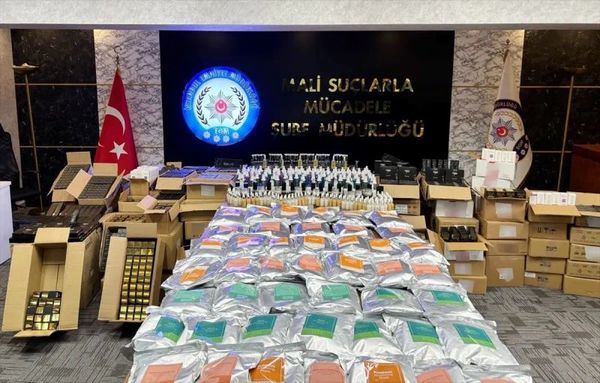 İstanbul’da Sahte İlaç ve Kozmetik Üretimine Operasyon: 2 Gözaltı