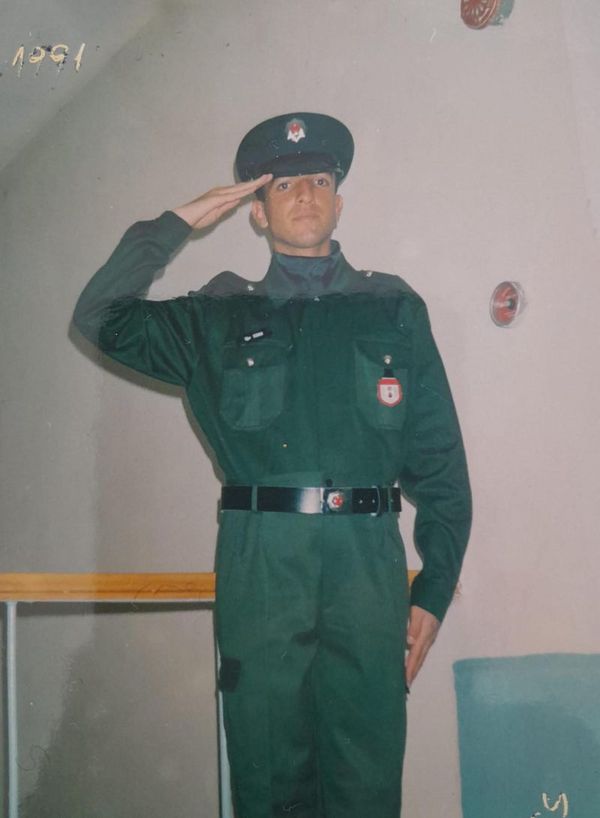 22 Yıldır Oğluna Bakan 78 Yaşındaki Anne, Güneş Yüzü Görmediklerini Anlattı