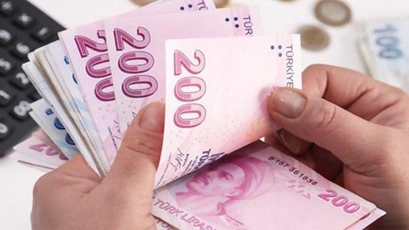 İstanbul'da 100 Bin Öğrenciye Aylık 2 Bin TL Kantin Kartı Desteği Başlıyor