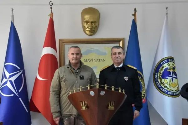 Çok Uluslu Kuvvet Komutanları İstanbul'daki Deniz Unsur Komutanlığı'nı Ziyaret Etti