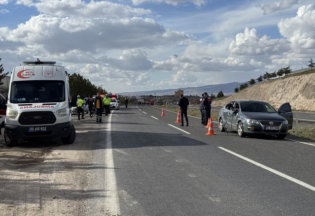 Nevşehir'de Tırla Çarpışan Otomobilde 2 Yaşındaki Çocuk Öldü