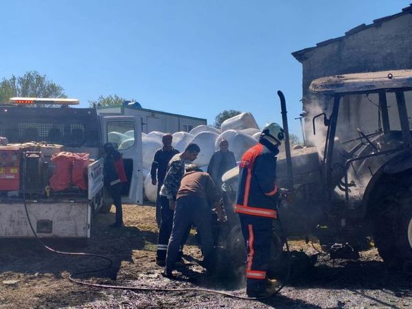 Edirne'de Traktör Yangını Kullanılamaz Hale Getirdi