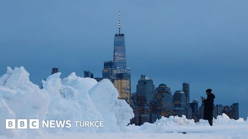 New York ve Doğu Yakası Rekor Kar Yağışlarıyla Mücadele Ediyor
