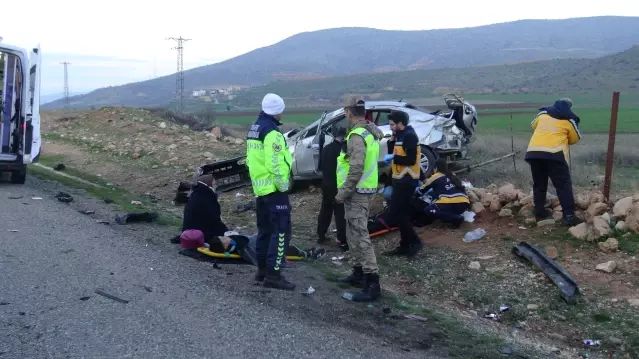 Batman Gercüş'te Trafik Kazası: 3 Ağır Yaralı 5 Kişi Hastaneye Kaldırıldı