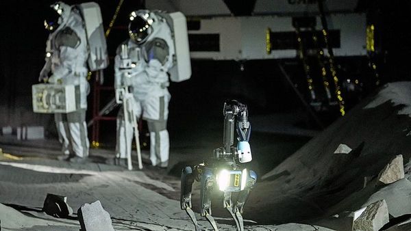 Yunanistan Uzay Araştırmalarında Yeni Bir Çağı Başlatıyor: İlk Astronot ve Uydu Filosu Hazırlanıyor