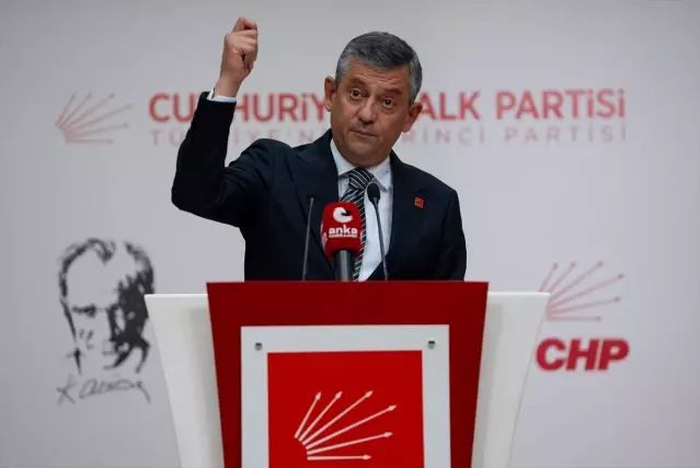 Özgür Özel, Bursa Operasyonunu ve CHP'nin Mücadele Kararlılığını Açıkladı