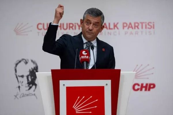 Özgür Özel, Bursa Operasyonunu ve CHP'nin Mücadele Kararlılığını Açıkladı