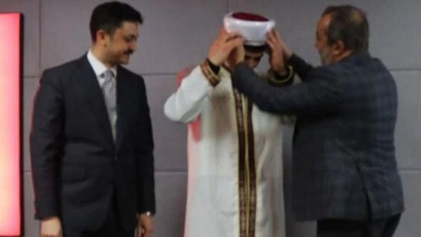 Çocuk Cezaevinde İlk: Genç Mahkum Hafız Oldu, Bakan Çiftçi Paylaştı