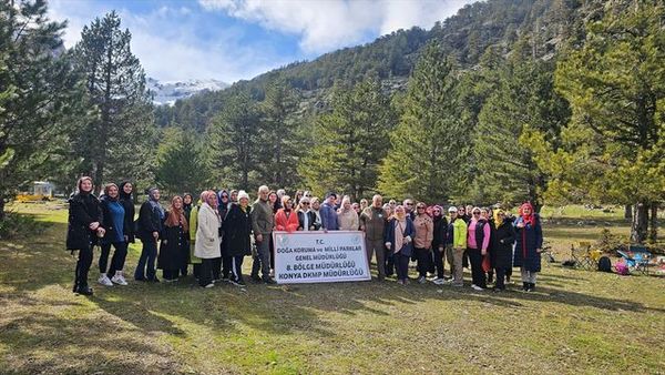 Beyşehir'de El Emeği Sergisi Açıldı ve Doğa Yürüyüşü Düzenlendi