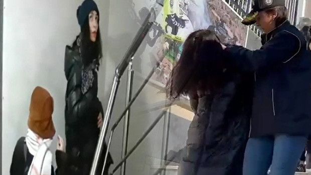 İstanbul’da Mahallelinin İhbarıyla 3 Kadın Hırsızlık Girişimi Sırasında Yakalandı