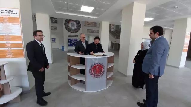 Kaymakam Ercan Kayabaşı Biga Anadolu İmam Hatip Lisesi'ni Ziyaret Etti