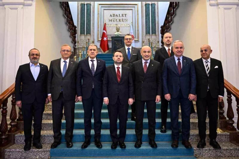 Adalet Bakanı Akın Gürlek Ticaret Mahkemelerinde İhtisaslaşmayı Duyurdu