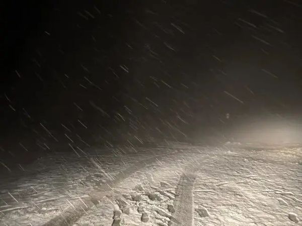 Lapseki'de Kar Yağışı Ulaşımı Zorlaştırdı