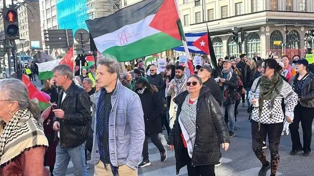Stockholm'de İsrail'in Gazze ve Lübnan Saldırıları Protesto Edildi