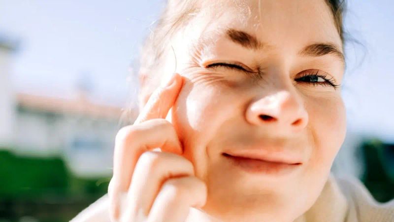 Kolajen Takviyesi Cildi Gençleştiriyor, Kırışıklıkları Önlemiyor