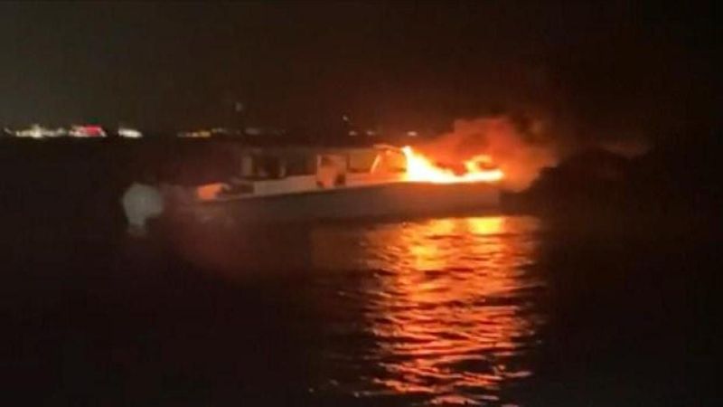 Kadıköy’de Yanan Özel Teknedeki 4 Kişi Güvenle Kurtarıldı