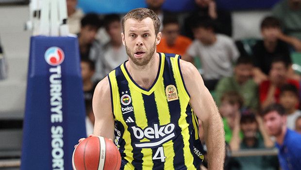 Fenerbahçe, Nicolo Melli ile Yeni Sözleşme İçin Anlaşmaya Yaklaştı