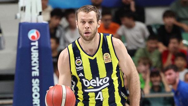 Fenerbahçe, Nicolo Melli ile Yeni Sözleşme İçin Anlaşmaya Yaklaştı