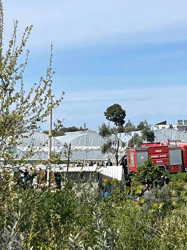 Aksu'da Traktör Devrildi: 54 Yaşındaki Çiftçi Mehmet Üstün Hayatını Kaybetti