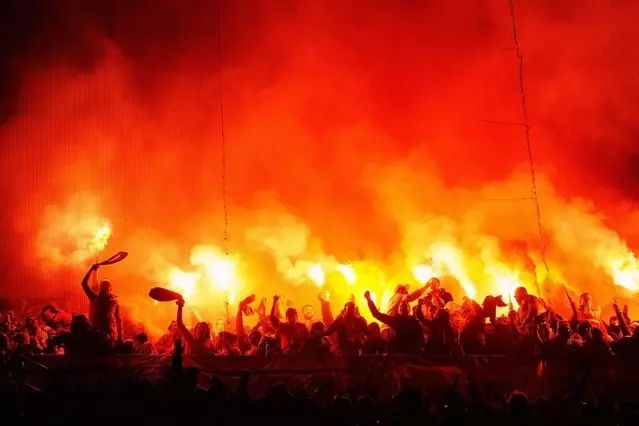 Albert Riera'nın Almanya'daki Teknik Direktörlük Dönemi Sorunlarla Başladı