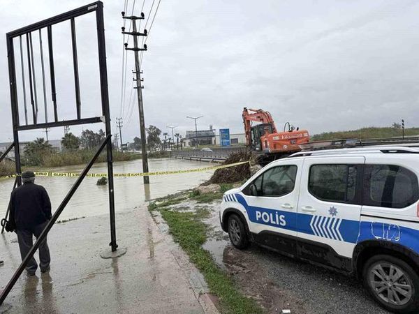 Berdan Irmağı'nda Su Seviyesi Kritik Noktaya Ulaştı, Güvenlik Önlemleri Artırıldı