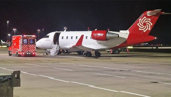 Türkiye, Hamburg’daki Türk Hastayı Ambulans Uçakla Ülkeye Getirdi