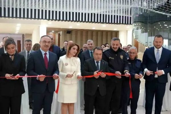 Tekirdağ'da Kütüphane Haftası'nda Mahkumların Resim Sergisi Açıldı