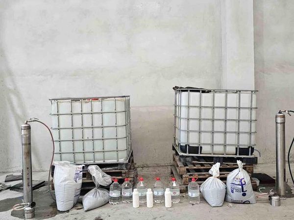 Adana’da Sahte Alkol Operasyonunda 1,865 Litre Kaçak Etil Alkol Ele Geçirildi