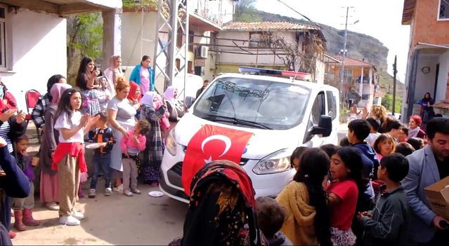 Safranbolu Polisi 181. Kuruluş Yılına Sürpriz Kutlamayla Uğurlandı