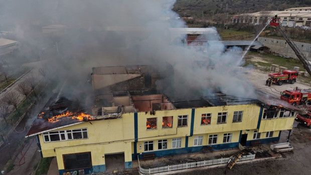 Kastamonu'daki Tekstil Fabrikasında Çıkan Yangın Hızla Kontrol Altına Alındı