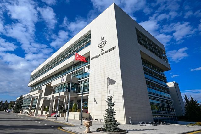 AYM, Nüfusu 2 Binin Altına Düşen Belediyelerin Köye Dönüşümünü Onayladı