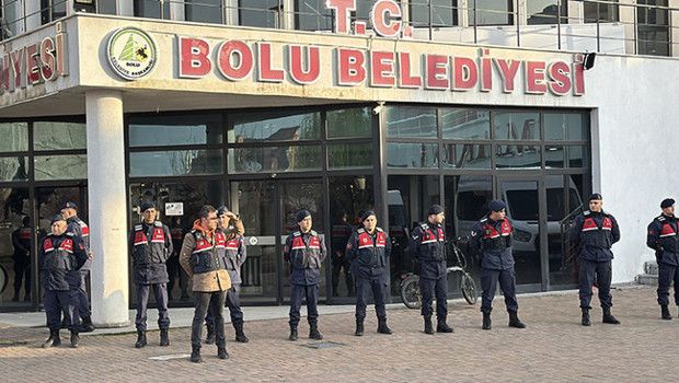 Bolu Belediyesi'ne Yönelik Rüşvet Soruşturmasında 3 Şüpheli Adli Kontrolle Serbest Bırakıldı