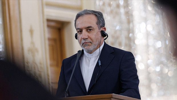 İran Dışişleri Bakanı Erakçi Cenevre'de Kritik Görüşmeler İçin