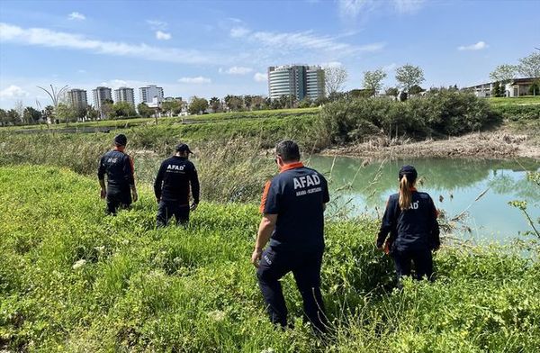 Tarsus'ta Şelaleye Kapılan 18 Yaşındaki Genç İçin Arama Çalışmaları Sürüyor