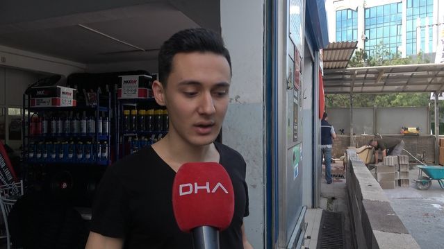 Bursa'da Komşu Anlaşmazlığı: Oto Lastik Dükkanının Önüne Duvar Örüldü