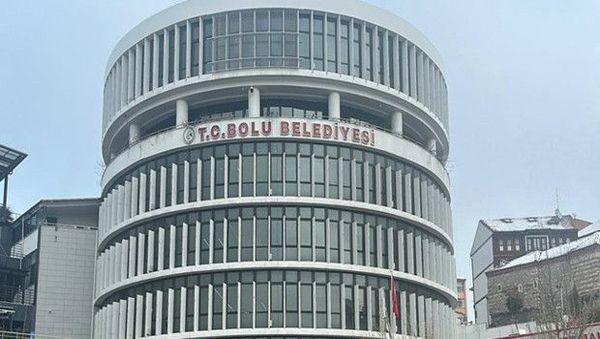 Bolu Belediyesi'nde Yeni Operasyon: Başkan Yardımcısı ve Meclis Üyesi Gözaltına Alındı